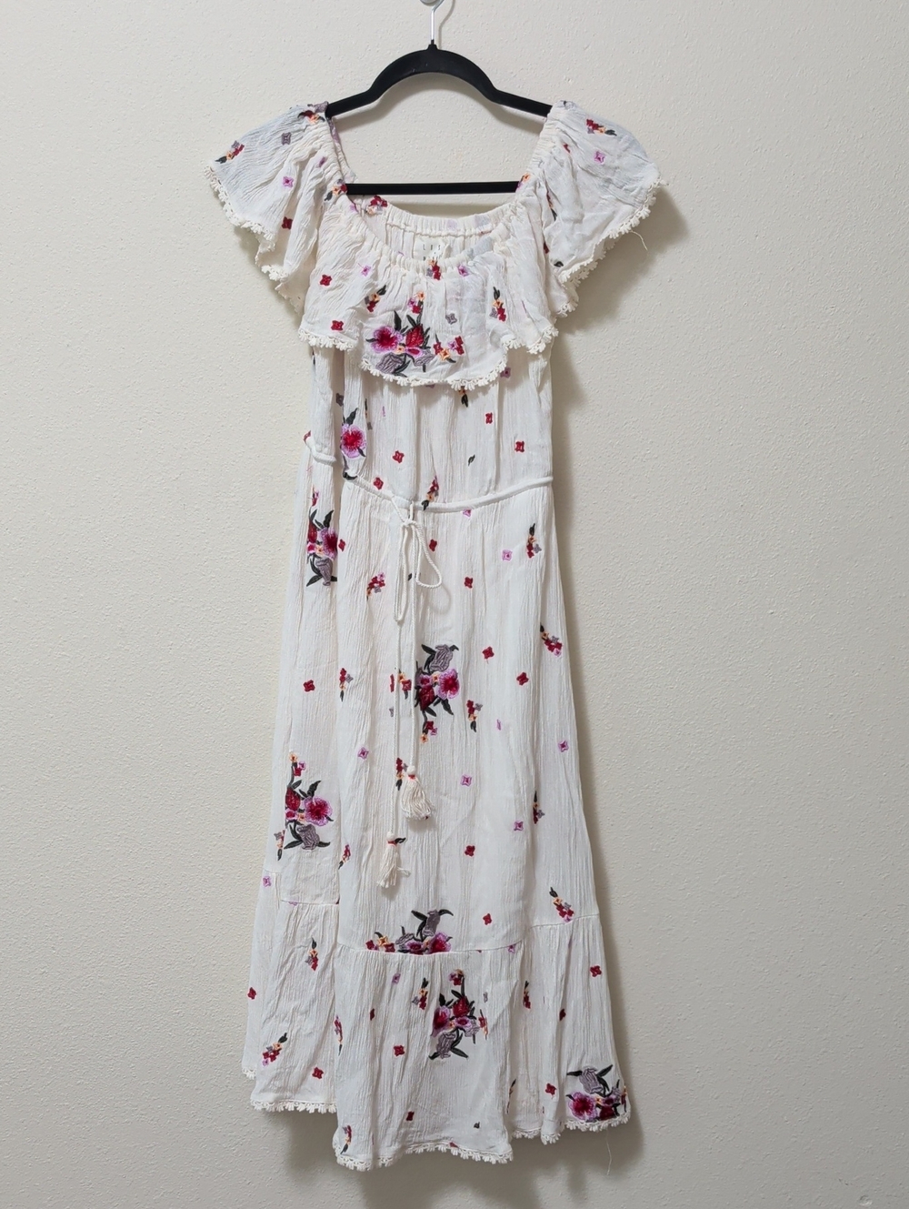 Lost + Wander Cream Off-Shoulder Floral Maxi Dress with Tie Waist